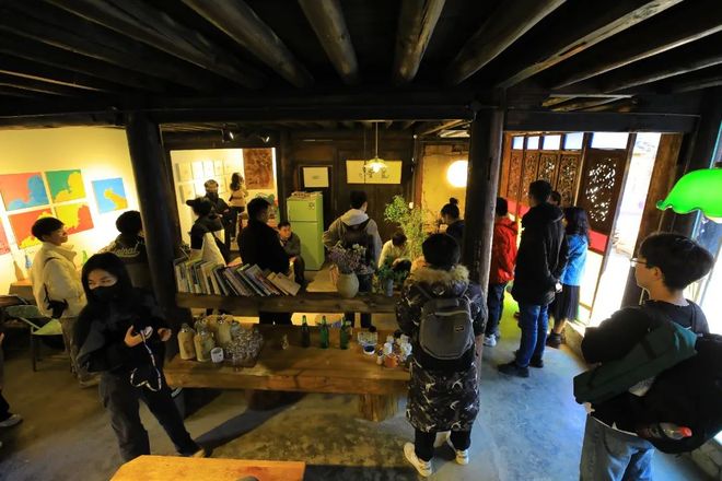 留量”艺术扎根结出“金果子”不朽情缘登录凤阳邑流量变“(图12)