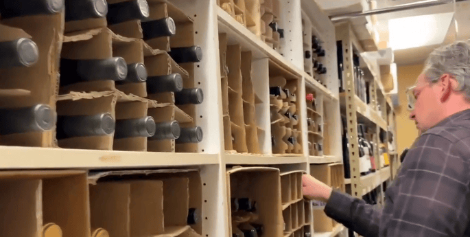 裂+酒类供应濒临崩溃餐饮业拉响生存警报!不朽情缘正版公共服务全停!BC罢工谈判破(图3)